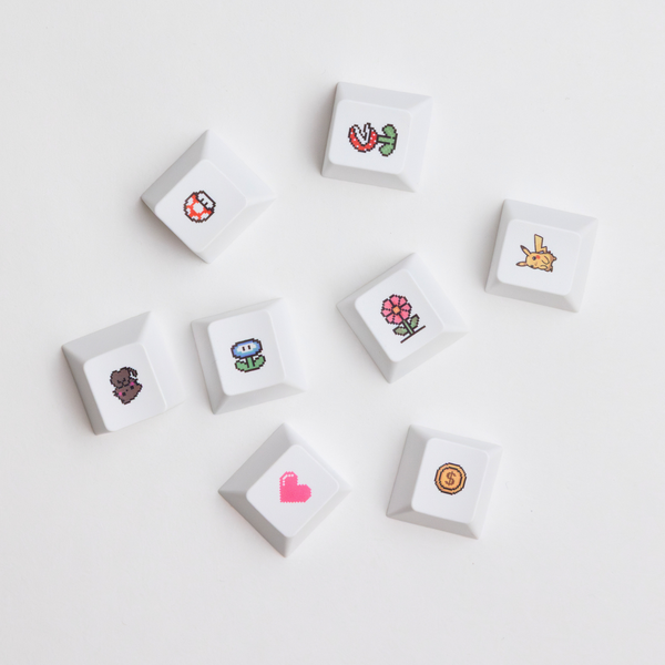 A guide on changing a mechanical keyboard’s screen, featuring a close-up of the screen installation process