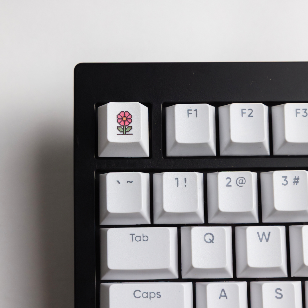 Pink Flower Keycap – Kawaii Accent Key